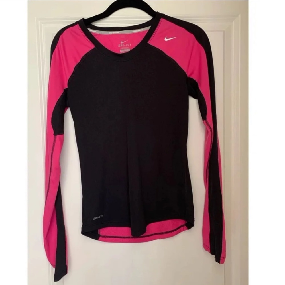 Nike Dri-Fit Long Sleeve Shirt XS